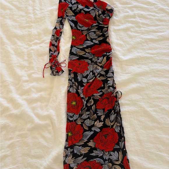 Diane Von Furstenberg Dresses & Skirts - Diane Von Furstenberg Red Floral One-Shoulder Dress